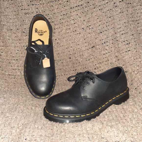 Dr. Martens | Shoes | Dr Doc Martens3679black Leather